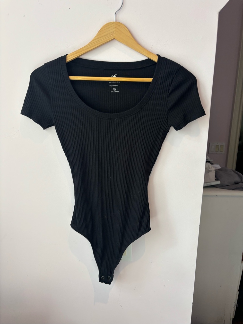 Hollister Black Ribbed Short-Sleeve Scoop Neck Bodysuit